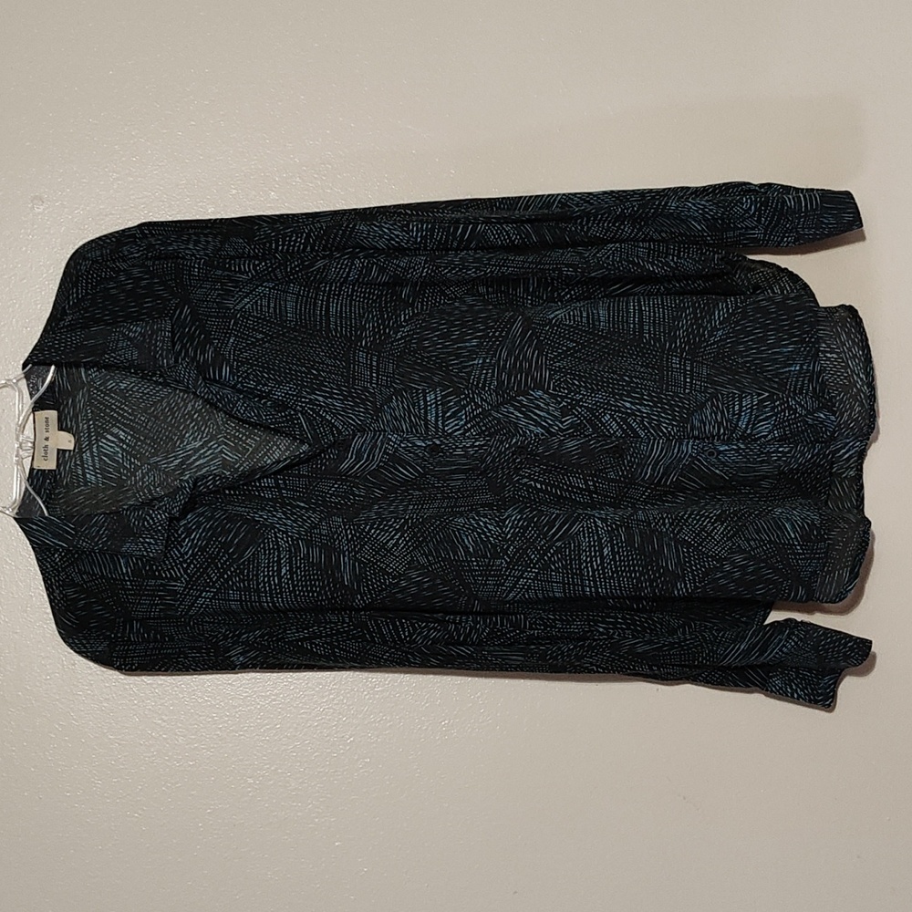 Cloth & Stone/ Anthropologie button down shirt printed